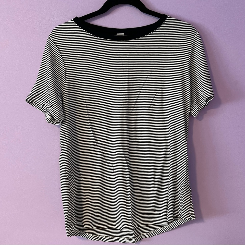 Black & White Striped Women’s Short Sleeve Tee